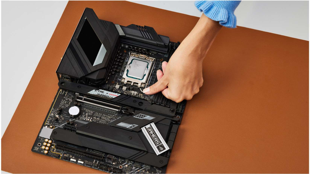 Kako zgraditi intel gaming računalnik v letu 2024 10 Kako zgraditi intel gaming računalnik v letu 2024