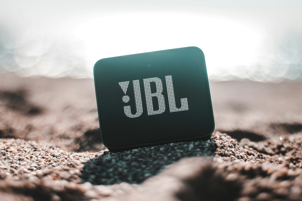 Jbl zvočniki po najboljših cenah pri komponentku 3 Jbl zvočniki komponentko
