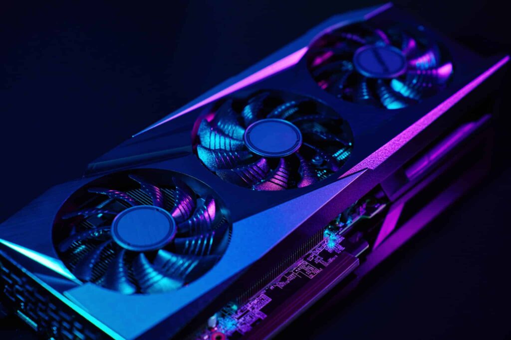 Zmogljiva grafična kartica nvidia rtx serije 5000, ključna komponenta za 1440p gaming računalnik.